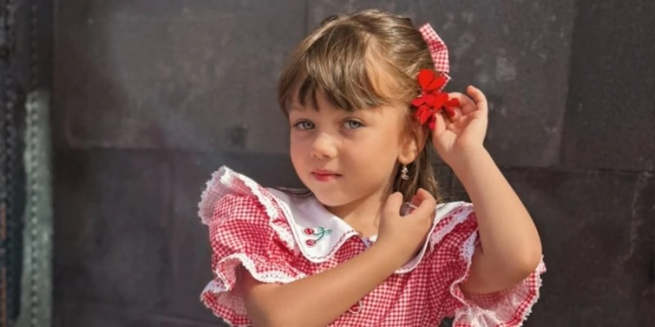 Sara Yılmaz Kimdir? Aynadaki Yabancı Leyla Kaç Yaşında? Dizileri