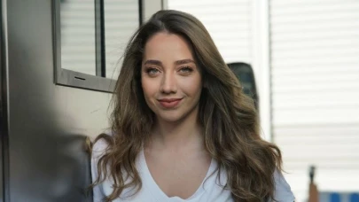 Özge Özacar Kimdir? Sevdan Bir Ateş Leyla Kaç Yaşında? Boyu