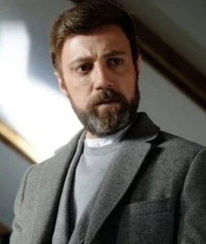 Ahmet Varlı Kimdir? Uzak Şehir Feyyaz Kaç Yaşında? Boyu, Dizileri