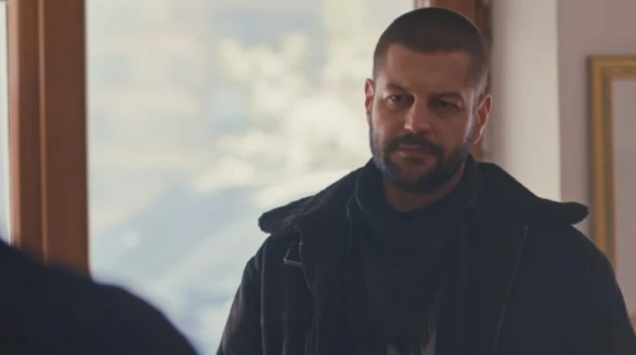 Serhat Teoman Kimdir? Veliaht Faroz Kaç Yaşında? Evli Mi? Boyu