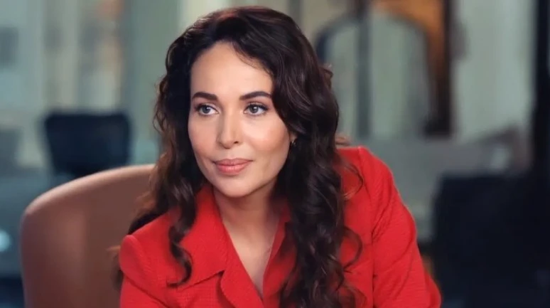 Esra Ronabar Kimdir? Sahipsizler Firuze Kaç Yaşında? Boyu, Dizileri