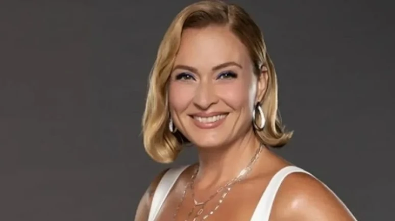 Ceyda Düvenci Kimdir? Kaç Yaşında? Boyu, Eşleri, TV Dizileri